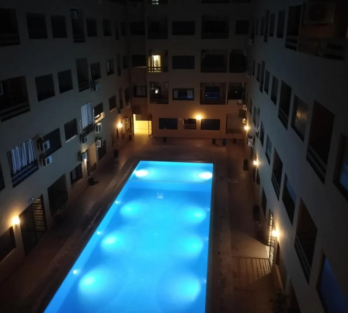 Hiver Nage Home Marrakesh